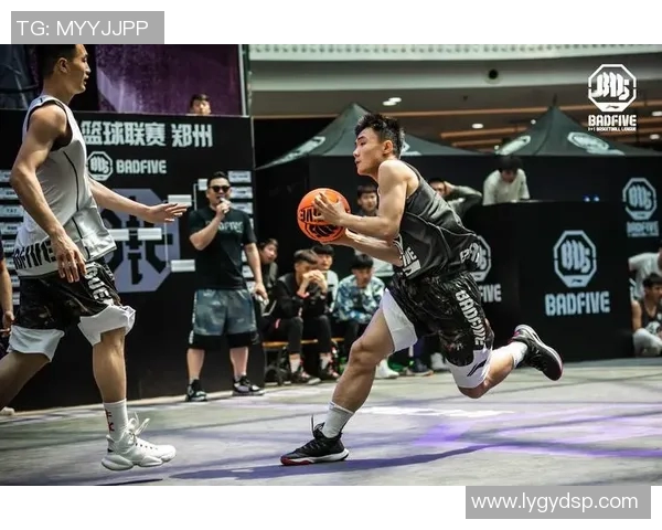 红星队与艾斯维尔队激战正酣谁能在这场对决中笑到最后